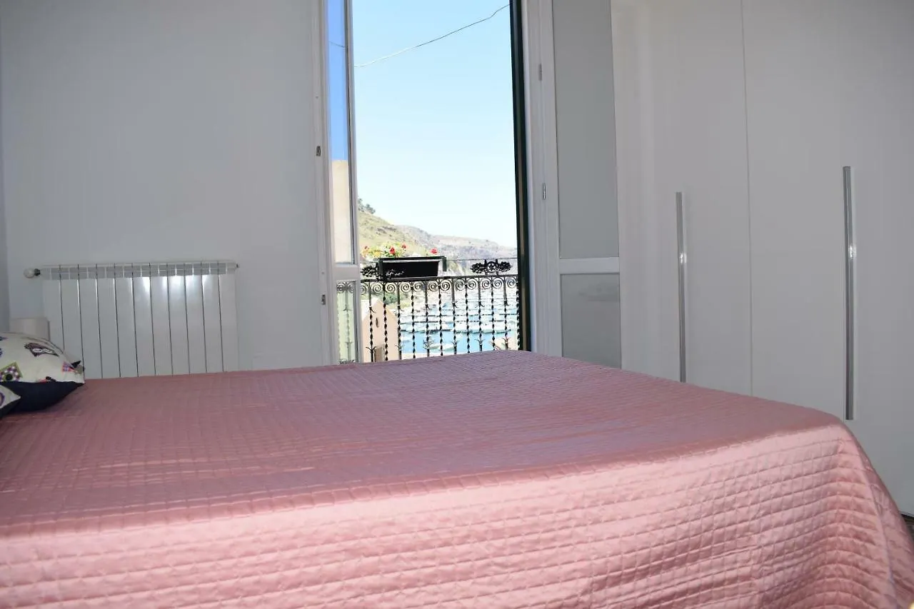 Villa Fronte Del Porto Castellammare del Golfo 0*,