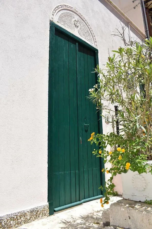 Ferienhaus Villa Fronte Del Porto Castellammare del Golfo Italien